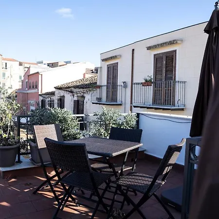 Vespri Apartment *